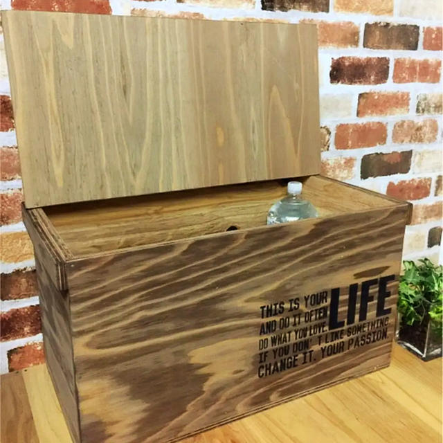 りんご箱 ウッドボックス 木箱 蓋付 収納 備蓄 ベンチ 2点 ペットボトルOK ハンドメイドのインテリア/家具(家具)の商品写真