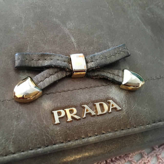 PRADA(プラダ)のとみー様  PRADA❤️財布  レディースのファッション小物(財布)の商品写真