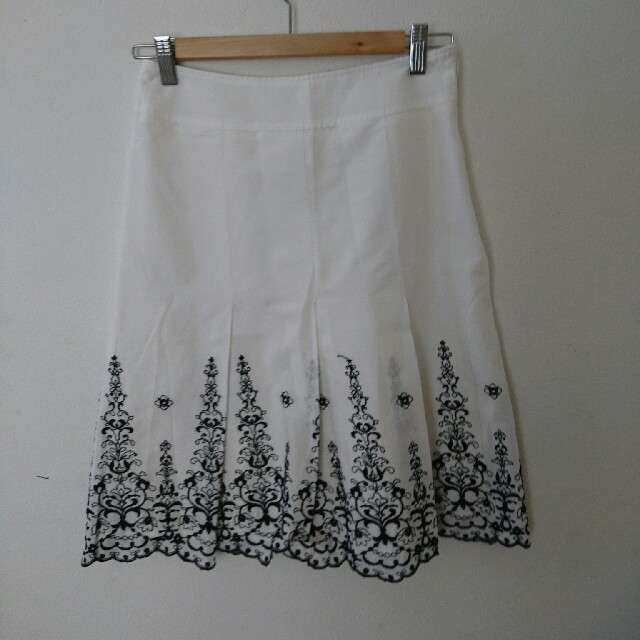 PALVOUCE スカート レディースのスカート(ひざ丈スカート)の商品写真