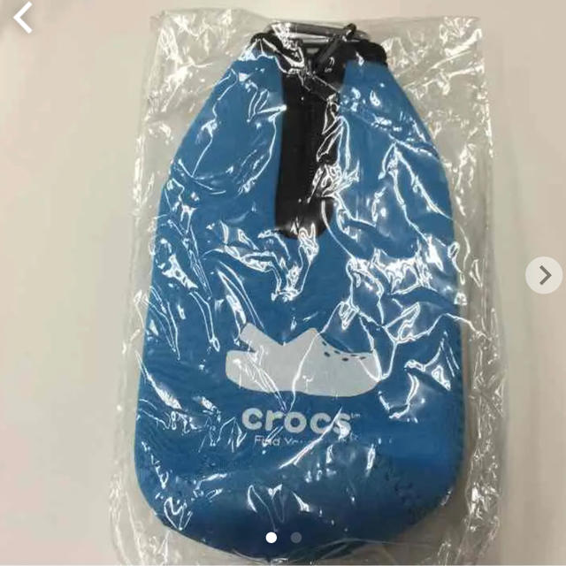 crocs(クロックス)のcrocs ペットボトルカバー インテリア/住まい/日用品の日用品/生活雑貨/旅行(日用品/生活雑貨)の商品写真