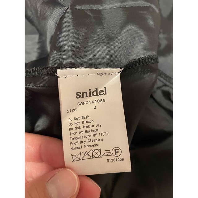 SNIDEL(スナイデル)のsnidel/ドットプリーツボリュームワンピース レディースのワンピース(ミニワンピース)の商品写真