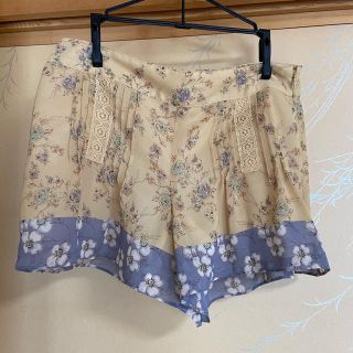 ジルスチュアート(JILLSTUART)のジルスチュアート　ショートパンツ(ショートパンツ)