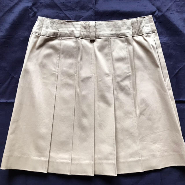 BURBERRY(バーバリー)の【美品】SALE バーバリー　スカート レディースのスカート(ひざ丈スカート)の商品写真