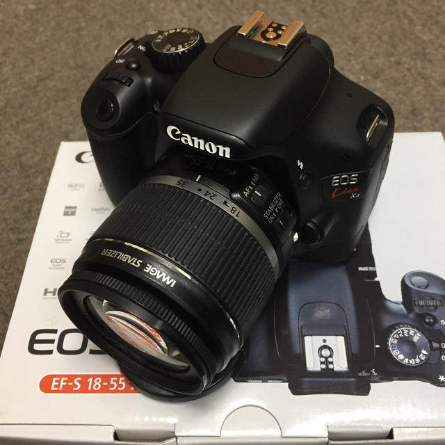 Canon(キヤノン)のCanon EOS kiss X4レンズキット 純正BT2ケ 8,000ショット スマホ/家電/カメラのカメラ(デジタル一眼)の商品写真