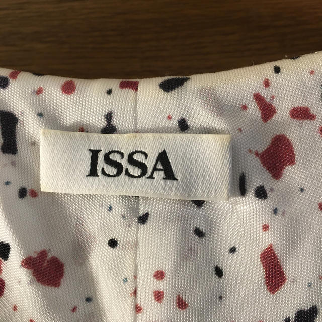 Issa London(イッサロンドン)のISSA ワンピース レディースのワンピース(ひざ丈ワンピース)の商品写真