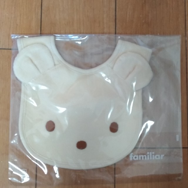 familiar(ファミリア)の新品　くまちゃんスタイ　Familiar キッズ/ベビー/マタニティのこども用ファッション小物(ベビースタイ/よだれかけ)の商品写真