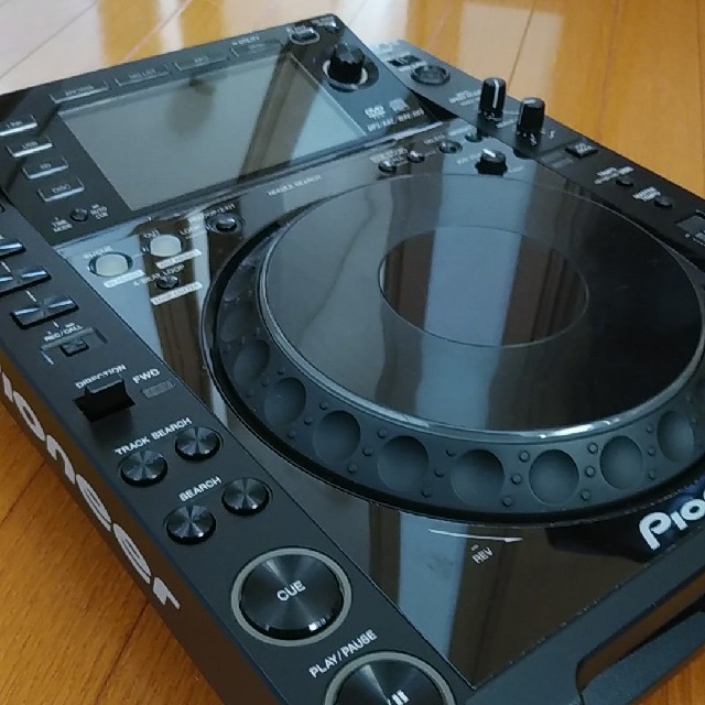 Pioneer CDJ-2000 2