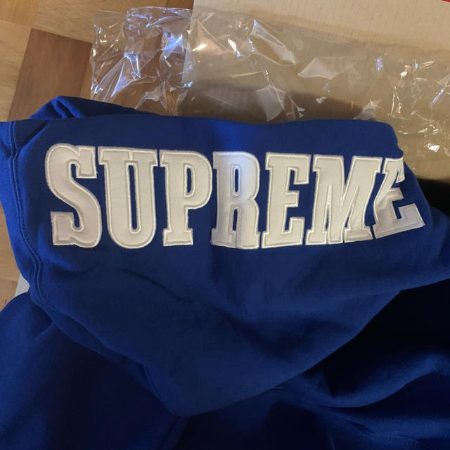 Supreme(シュプリーム)のsupreme mirrored logo hoodie XLsize  メンズのトップス(パーカー)の商品写真