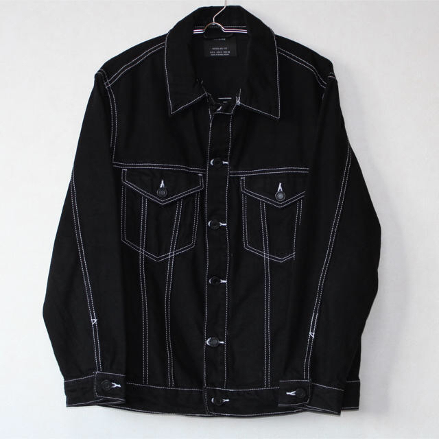 Bershka - Bershka ベルシュカ ブラック 黒 ステッチ デニム Bershka - Bershka ベルシュカ ブラック 黒 ステッチ デニム