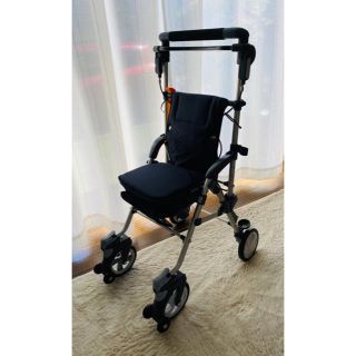 新品未使用 シルバーカーの通販 by もも's shop|ラクマ