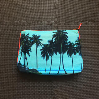 Dezso Palm Print Clutch(クラッチバッグ)