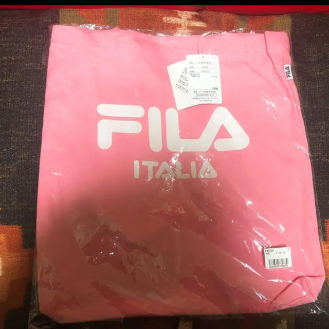 FILA(フィラ)の新品　FILA   トートバック　ピンク レディースのバッグ(トートバッグ)の商品写真