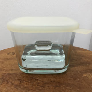 ムジルシリョウヒン(MUJI (無印良品))の無印良品　ガラス　浅漬け容器(容器)