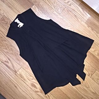 エイチアンドエム(H&M)の【新品】H&M ☆ ノースリーブシフォン(シャツ/ブラウス(半袖/袖なし))