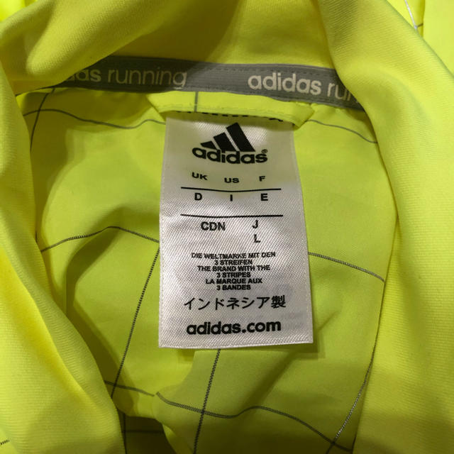 adidas(アディダス)の【USED】adidasランニング ジャケット スポーツ/アウトドアのランニング(ウェア)の商品写真