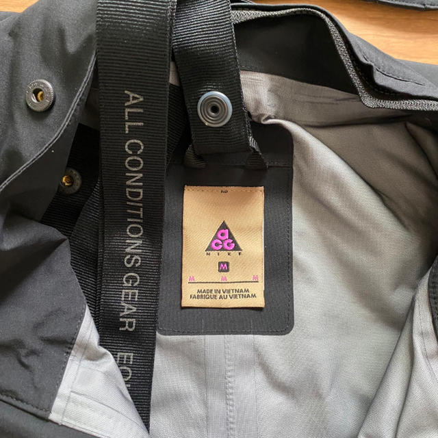 NIKE(ナイキ)のNIKE LAB ACG GORE TEX COAT Mサイズ 美品 メンズのジャケット/アウター(モッズコート)の商品写真