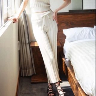 アリシアスタン(ALEXIA STAM)のjuemi ジュエミ Box Rib Knit Cropped Pants (カジュアルパンツ)