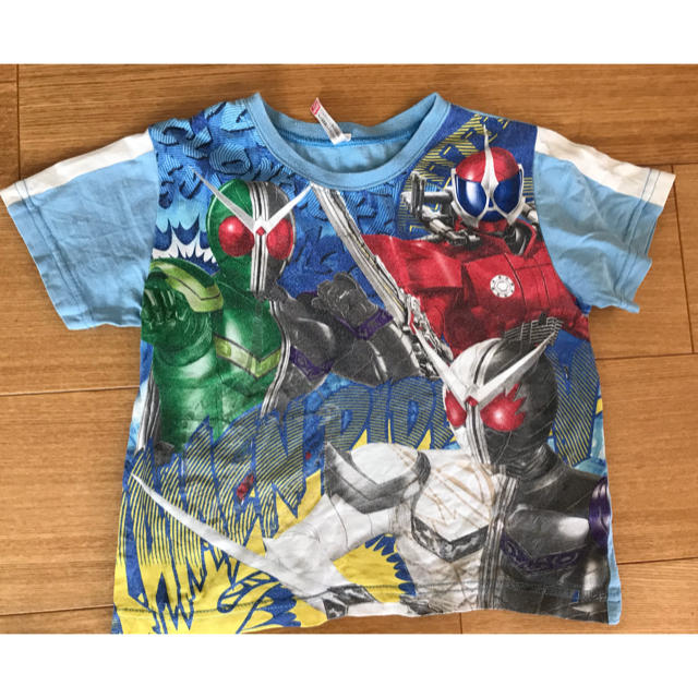 BANDAI(バンダイ)の仮面ライダー　光る　パジャマ　半袖　100cm キッズ/ベビー/マタニティのキッズ服男の子用(90cm~)(パジャマ)の商品写真