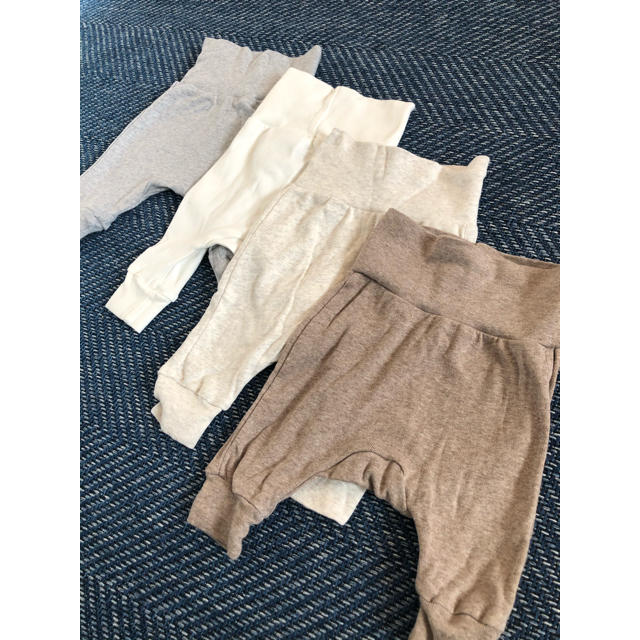 H&M(エイチアンドエム)の新生児　パンツ　4枚セット キッズ/ベビー/マタニティのベビー服(~85cm)(パンツ)の商品写真