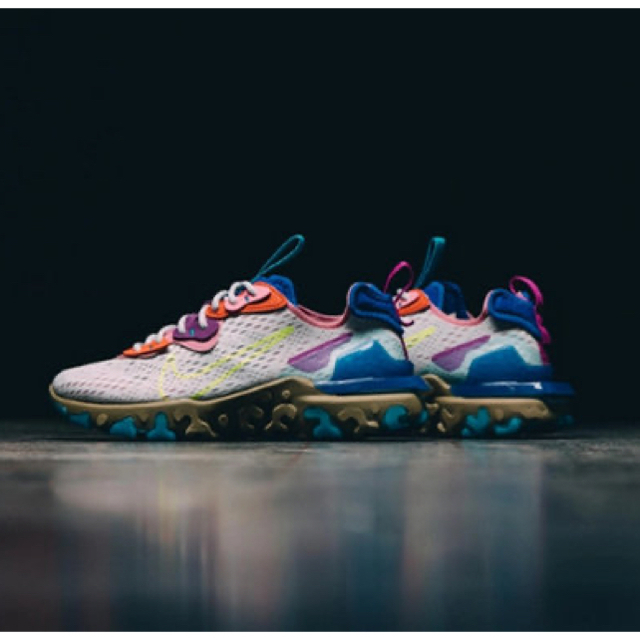 日本未発売カラー Nike React Vision ナイキ リアクト ビジョン