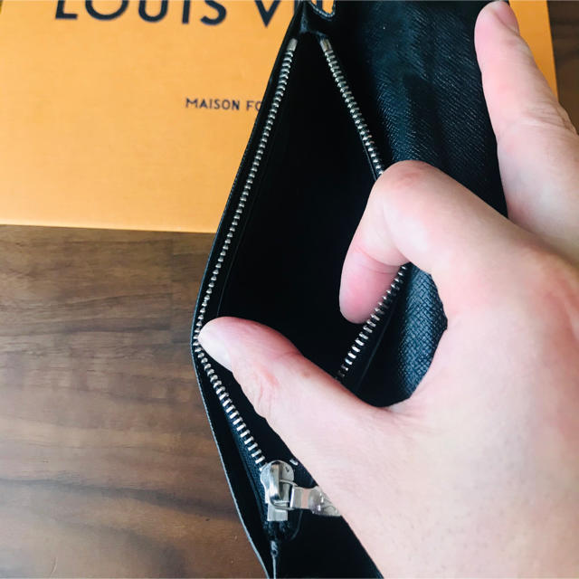 LOUIS VUITTON(ルイヴィトン)のルイヴィトン LV 長財布　ダミエ 黒 【正規品】 メンズのファッション小物(長財布)の商品写真