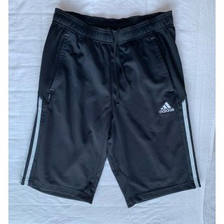 アディダス(adidas)のアディダス　ズボン　パンツ(ショートパンツ)