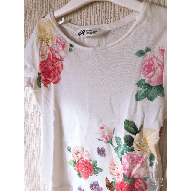 H&M(エイチアンドエム)のH&M 110 Tシャツ キッズ/ベビー/マタニティのキッズ服女の子用(90cm~)(Tシャツ/カットソー)の商品写真