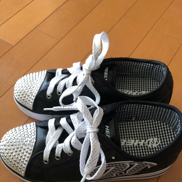 HEELYS(ヒーリーズ)のヒーリーズ　HEELYS キッズ/ベビー/マタニティのキッズ靴/シューズ(15cm~)(ローラーシューズ)の商品写真