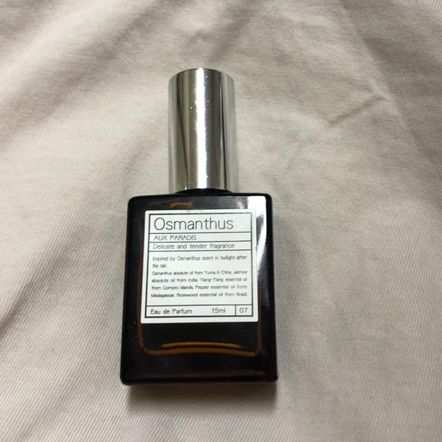 AUX PARADIS(オゥパラディ)のAUX PARADIS Osmanthus オゥパラディ　オスマンサス　15ml コスメ/美容の香水(香水(女性用))の商品写真