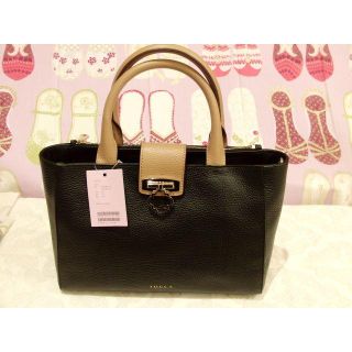 トッカ(TOCCA)のＴＯＣＣＡ（トッカ）BOXY TOTE トートバッグ黒　税込51700円(トートバッグ)