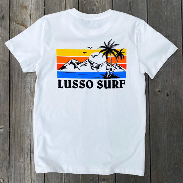 RVCA(ルーカ)の西海岸コーデ☆LUSSO SURF トロピカルTシャツ　Lサイズ☆RVCA メンズのトップス(Tシャツ/カットソー(半袖/袖なし))の商品写真