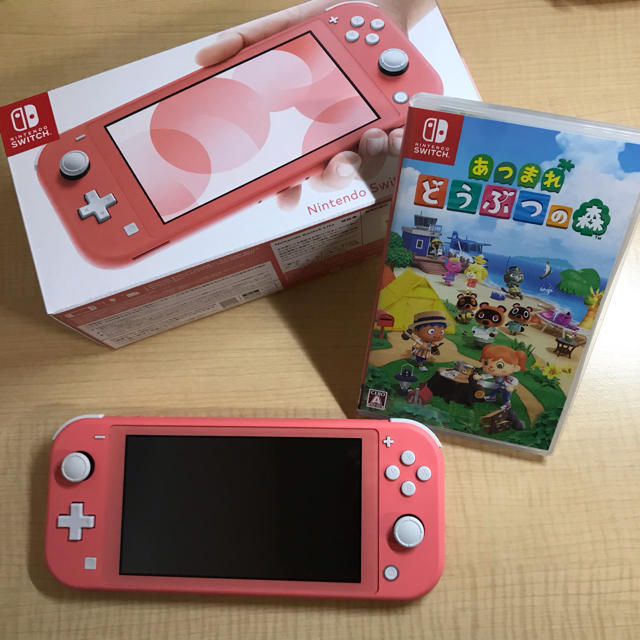 ニンテンドーSwitch light コーラル　値下げしました