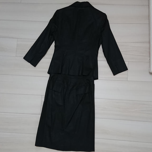 夏用 スカートスーツ 黒フォーマル レディースのフォーマル/ドレス(スーツ)の商品写真