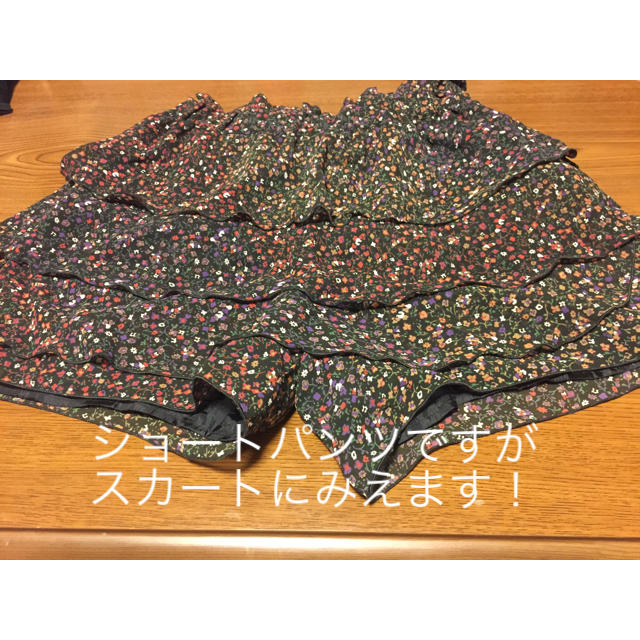 UNIQLO(ユニクロ)のユニクロ スカート(ショーパン)ポリエステル100% レディースのスカート(ひざ丈スカート)の商品写真