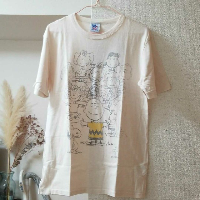 BEAMS(ビームス)の【BEAMS】peanutsスヌーピー　Tシャツ レディースのトップス(Tシャツ(半袖/袖なし))の商品写真