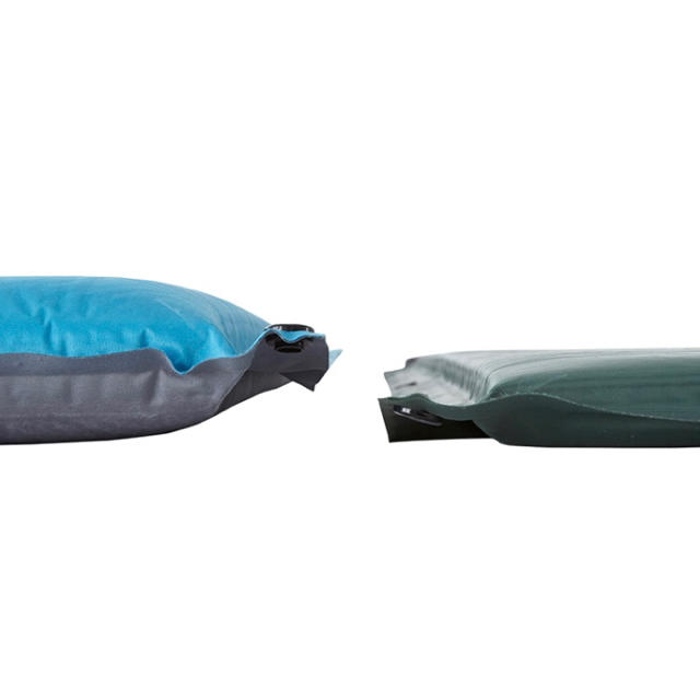LOGOS(ロゴス)のヒデミコさん　専用　ロゴス　自動で膨らむ極厚エアマット　ダブルサイズ スポーツ/アウトドアのアウトドア(寝袋/寝具)の商品写真
