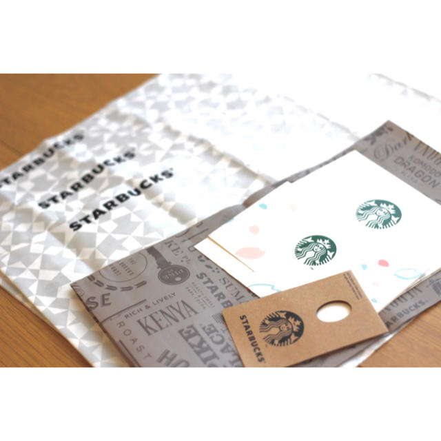 Starbucks Coffee(スターバックスコーヒー)のギフトバックセット7点✨ インテリア/住まい/日用品のオフィス用品(ラッピング/包装)の商品写真