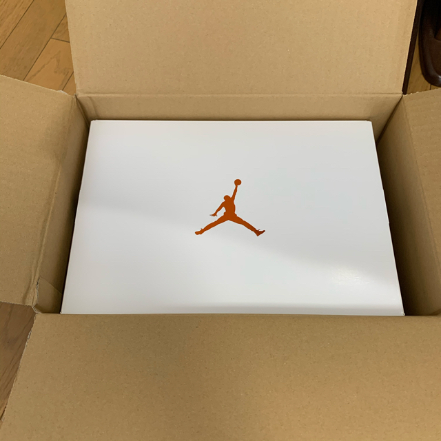 NIKE(ナイキ)のNike air Jordan 4 retro 27cm エア ジョーダン 4  メンズの靴/シューズ(スニーカー)の商品写真