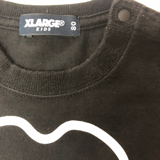 XLARGE(エクストララージ)のXLARGE Tシャツ キッズ/ベビー/マタニティのベビー服(~85cm)(Ｔシャツ)の商品写真