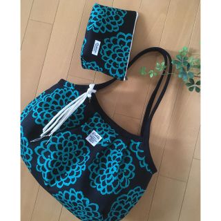 北欧花柄　Mサイズ　グラニーバッグ&ポーチセット(バッグ)