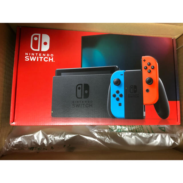 Nintendo Switch(ニンテンドースイッチ)の任天堂   新モデル Nintendo Switch 本体 ネオン 新品未開封 エンタメ/ホビーのゲームソフト/ゲーム機本体(家庭用ゲーム機本体)の商品写真