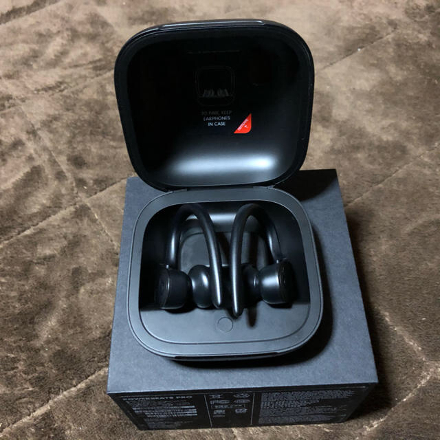 powerbeats pro   ブラックオーディオ機器