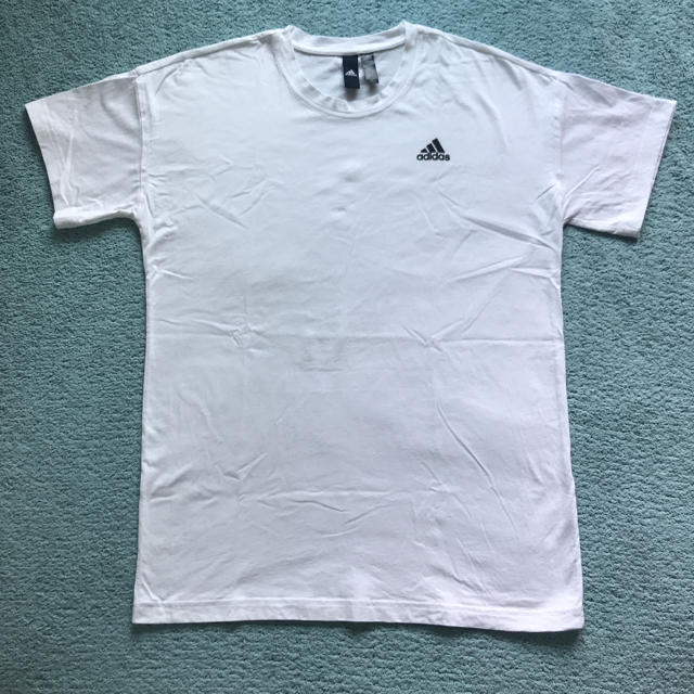 adidas(アディダス)のaddidasアディダス　Tシャツ メンズのトップス(Tシャツ/カットソー(半袖/袖なし))の商品写真