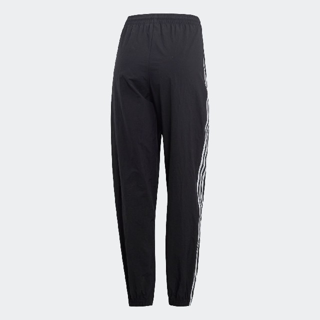 adidas(アディダス)の人気 完売 adidas 新品 未使用レディース トラックパンツ レディースのパンツ(カジュアルパンツ)の商品写真