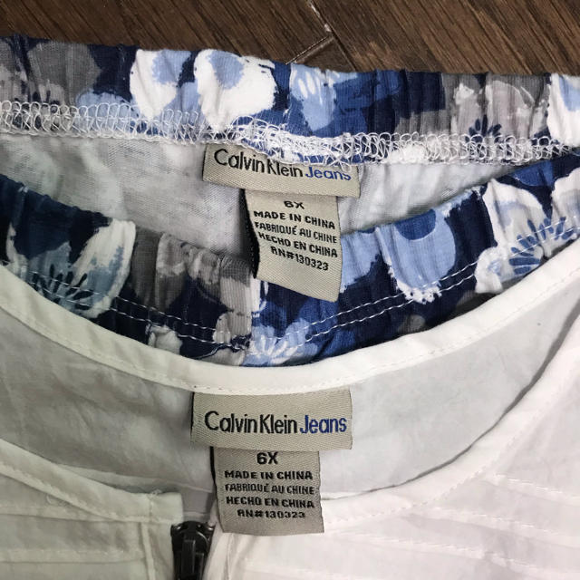 ck Calvin Klein(シーケーカルバンクライン)のAmelia様専用☆  Calvin Klein Jeans  セット キッズ/ベビー/マタニティのキッズ服女の子用(90cm~)(Tシャツ/カットソー)の商品写真