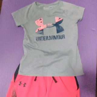 アンダーアーマー(UNDER ARMOUR)のアンダーアーマー130上下女の子(Tシャツ/カットソー)