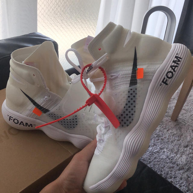 OFF-WHITE(オフホワイト)のてぃけ様専用 NIKE HYPERDUNK 2017 ナイキ ハイパーダンク  メンズの靴/シューズ(スニーカー)の商品写真