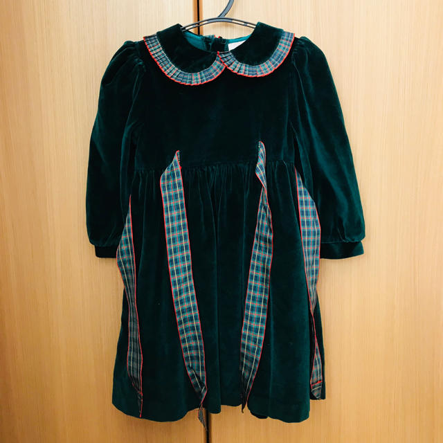 子供服 女の子 ワンピース★ベロア生地 5才用 キッズ/ベビー/マタニティのキッズ服女の子用(90cm~)(ワンピース)の商品写真