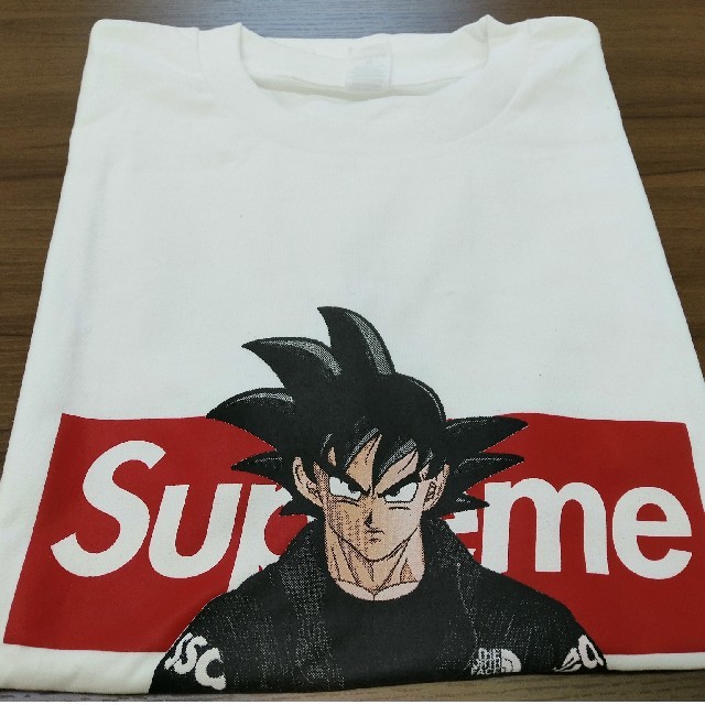 ドラゴンボールTシャツ孫悟空・サイズM新品未使用送料無料 メンズのトップス(Tシャツ/カットソー(半袖/袖なし))の商品写真