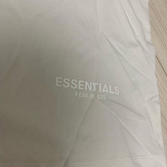 essentials Tシャツ